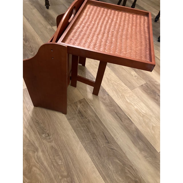 Mid-Century Modern 1950s Pomerantz Magazine Rack With Collapsible Table For Sale - Image 3 of 10