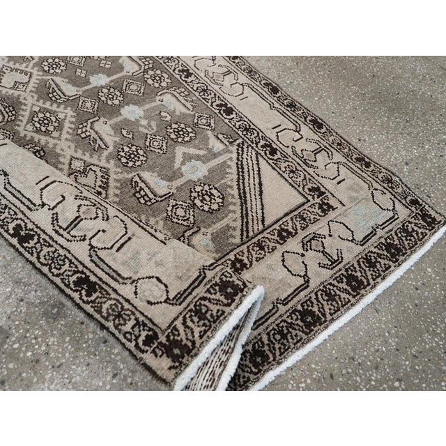 Galerie Shabab Collection Mid-20th Century Persian Malayer Throw Rug For Sale In New York - Image 6 of 7