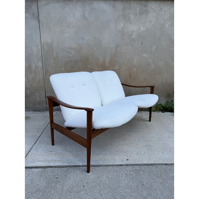 Mid-Century Modern Frederik Kayser 711 Settee For Sale - Image 3 of 5