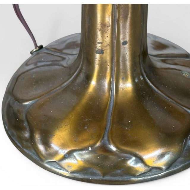 Antique Handel Reverse Painted Glass Floral Boudoir Table Lamp For Sale - Image 13 of 15