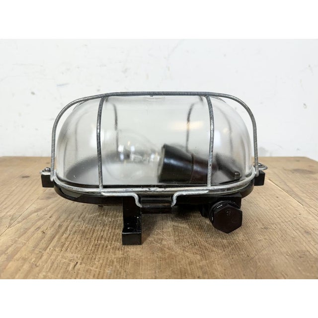 Industrial Brown Bakelite Wall Light with Clear Glass, 1960s For Sale - Image 9 of 17
