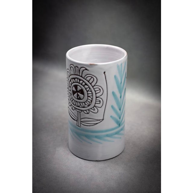 Mid-Century Modern Cylindrical Vase in Glazed Earthenware with Stylized Rooster and Flower by Michel Barbier, Lully, Haute-Savoie, 1970-1986 For Sale - Image 3 of 10