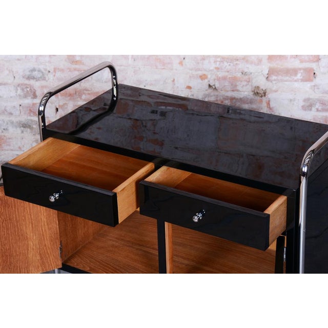 Bauhaus Cabinet in Chrome-Plated Steel by R. Slezák, Czech, 1930s For Sale - Image 6 of 14