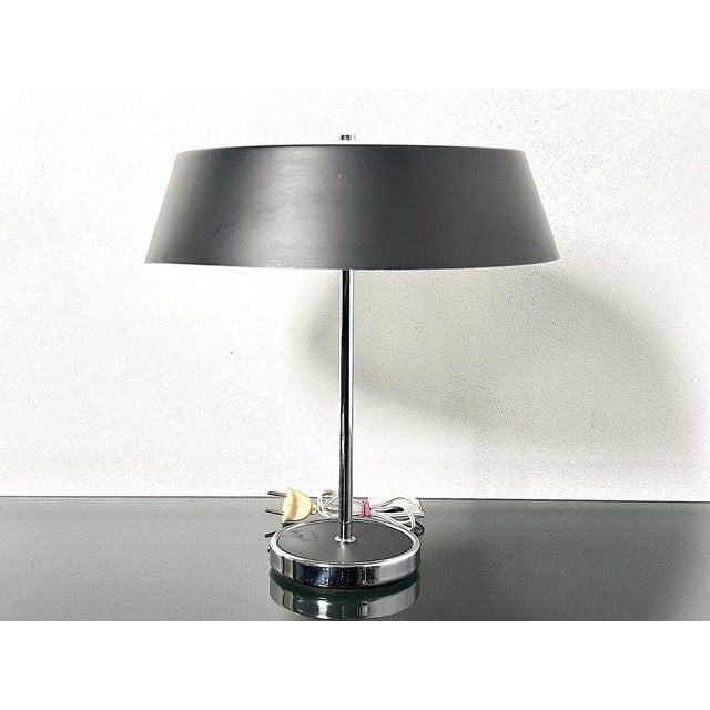 1970s Vintage Italian Chrome Metal Table Lamp, 1970s For Sale - Image 5 of 9