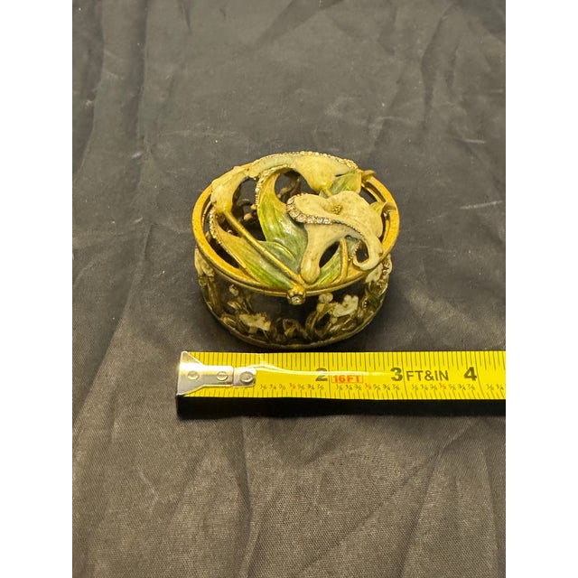 Past Times Round Brass Calla Lily Trinket Box Enamel Rhinestone Art Nouveau VTG For Sale - Image 10 of 12