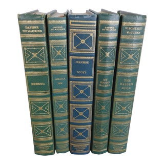 Vintage International Collectors Library Classic Novels Green Leather Bound Gold Gilt Trim Set of 5 Books For Sale