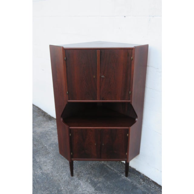 Mid-Century Modern 1960s Mid Century Danish Rosewood Corner Cabinet Storage Cupboard 6167 For Sale - Image 3 of 18