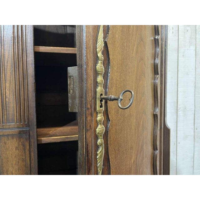 Antique Cabinet in Oak and Chestnut, 1700s For Sale - Image 10 of 18