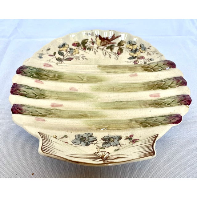French Country 1890s English Majolica Shell Shape Asparagus Plate For Sale - Image 3 of 12