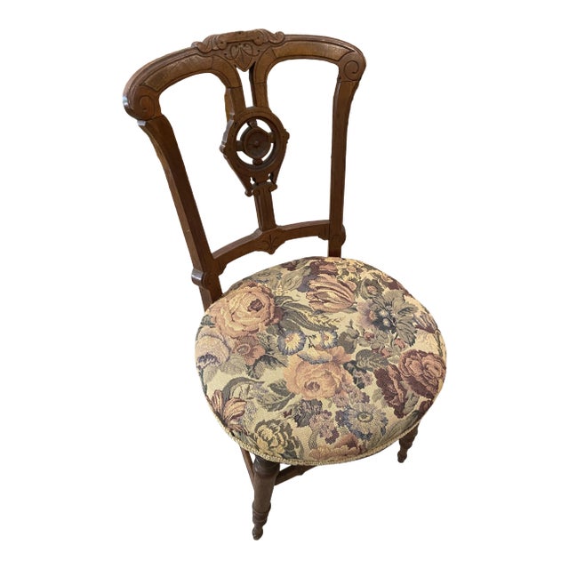 Late 19th Century Antique Chair With Tapestry For Sale