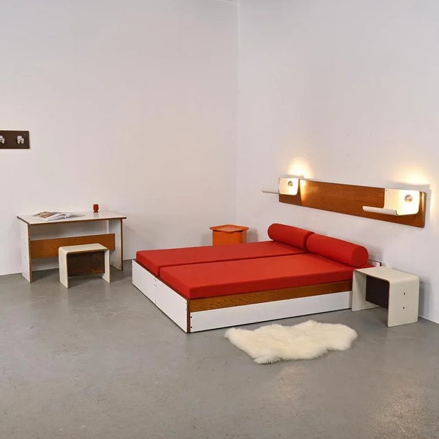 To perfect your decor directly inspired by La Plagne, this pair of chevets will be perfect. Their versatile design, both...