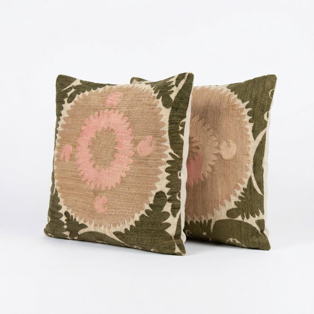 Mid-Century Modern Uzbek Cotton Suzani Pillow Cover 24'' X 24'' - Set of Two For Sale - Image 3 of 4