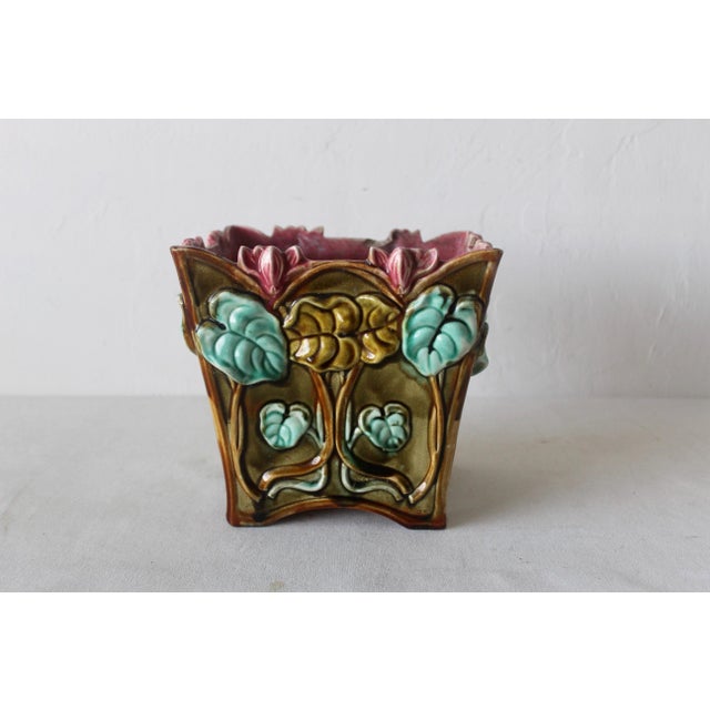 1900s French Onnaing G77 Art Nouveau Flower Vines Details Jardinière Cache Pot Planter For Sale - Image 10 of 11