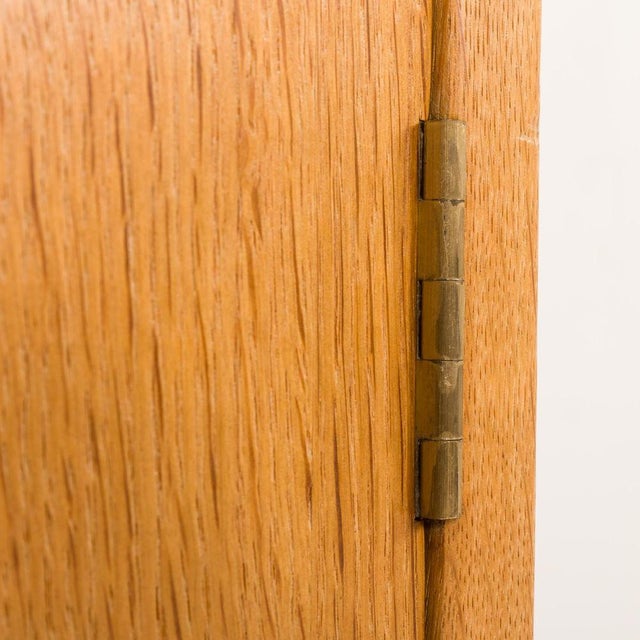 Mid-Century Oak Bookcase by Hans J. Wegner for Ry Møbler, 1960s For Sale - Image 14 of 18