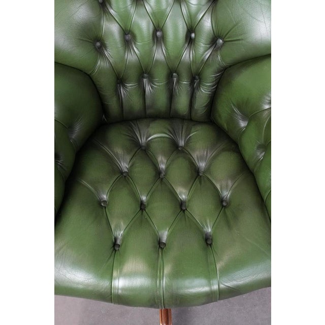 Large English Style Chesterfield Office Chair in Green Cowhide Leather For Sale - Image 6 of 18