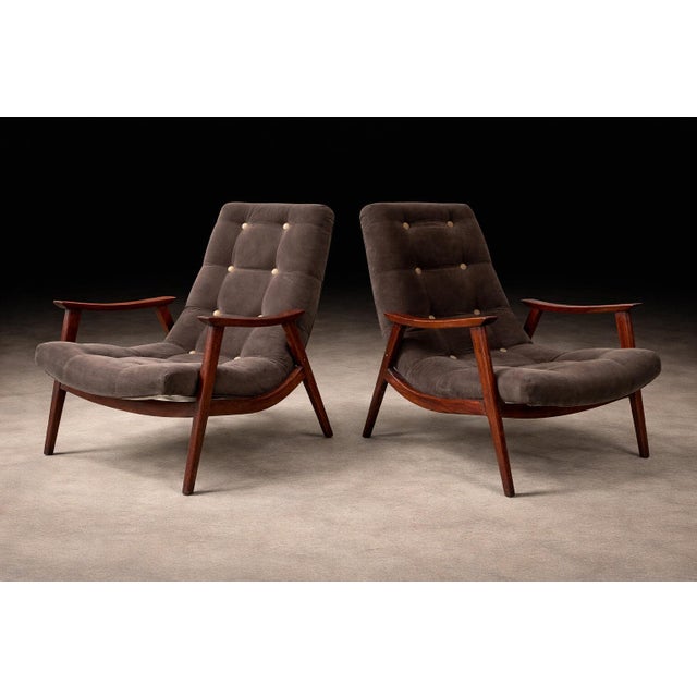 Brazilian Modern Pair of Armchairs in Brazilian Hardwood & Fabric, Gelli, Brazil, 1960s - Lot 508 For Sale In New York - Image 6 of 16