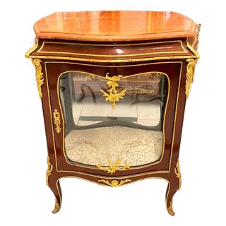 Ornate French Louis XV Curio Display Cabinet With Marble Top & Gilded Accents For Sale