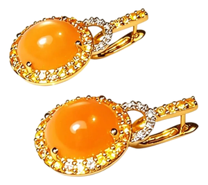 Late 20th Century Pair of 14K Yellow Gold Orange Chalcedony Diamond Citrine Earrings