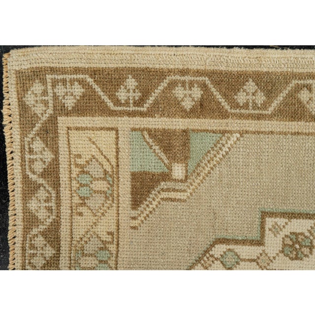 Early 21st Century Turkish Mini Rug Oriental Hand Knotted Vintage Rug 1'8" x 3'4" #21086 For Sale - Image 5 of 8