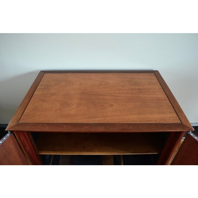 Chippendale Style Mahogany 2 Door Cabinet For Sale In Boston - Image 6 of 12