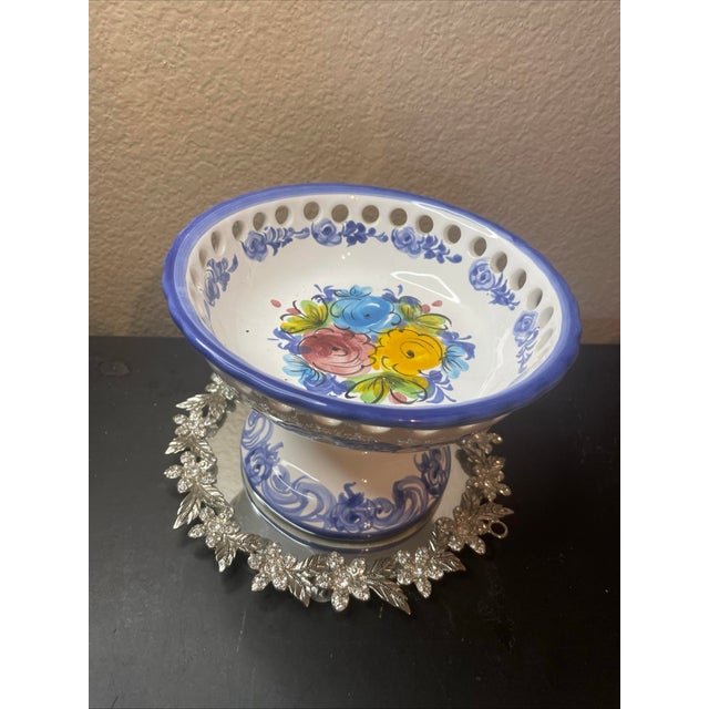 Folk Art Vestal Hand Painted Ceramic Pedestal 7” Bowl From Alcobaca Portugal For Sale - Image 3 of 6