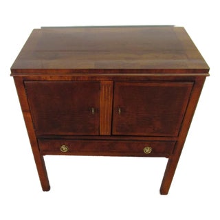 Henredon Solid Mahogany Side Chest or Nightstand For Sale