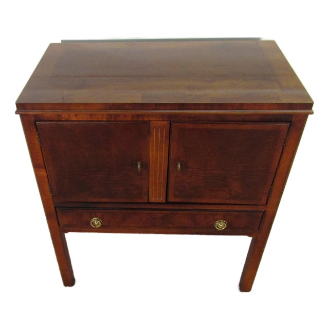 Henredon Solid Mahogany Side Chest or Nightstand For Sale