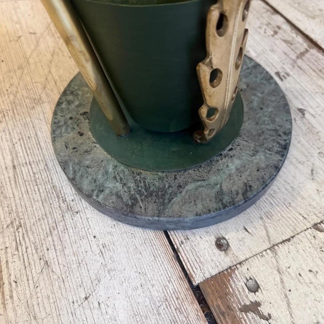 Brass https://soundofvintageitaly.it/negozio/1950s-Mid-Century-Modern-Gio-Ponti-Style-Solid-Brass-Wall-Mirror-p836179180 For Sale - Image 8 of 13