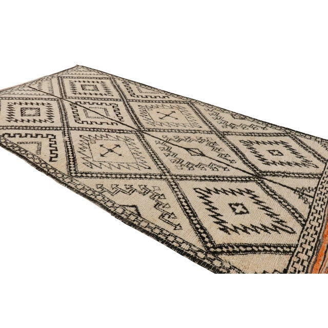 1950s Vintage Moroccan Runner Rug in Beige, With Diamond Medallions, From Rug & Kilim For Sale - Image 5 of 7