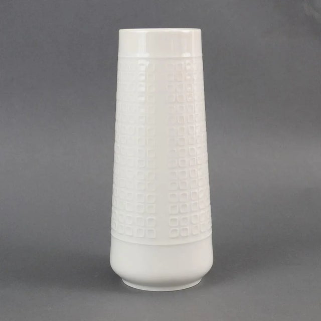 Mid-Century Modern Vintage German White Porcelain Vase from H&C Heinrich, 1960s For Sale - Image 3 of 5