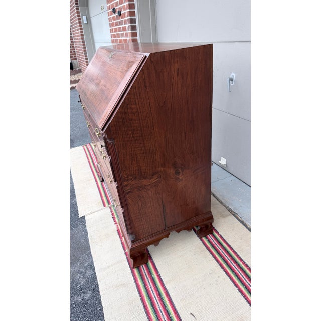 Wood Exceptional Antique Virginia Chippendale Figured Walnut Slant Front Desk, Circa 1760s–1780s For Sale - Image 7 of 12