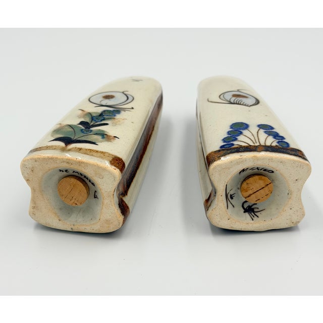 1950s Folk-Art Ken Edwards Palomar Tonala Pottery Hand Painted Salt and Pepper Shakers For Sale In Palm Springs - Image 6 of 8