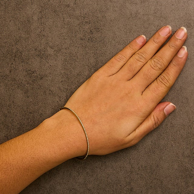 Haus of Brilliance 14K Yellow Gold 1/3 Cttw Diamond Half Eternity Bangle Bracelet (I-J Color, I2-I3 Clarity) - 7.75" Inches For Sale - Image 4 of 5