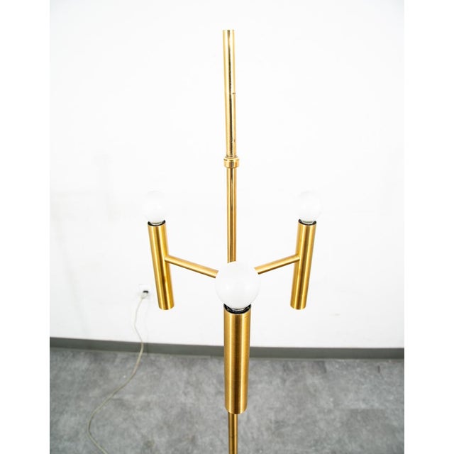 Mid-Century Modern Vintage Mid Century Modern Floor Lamp Set Light Gold Brass 3 Light Atomic Round - a Pair For Sale - Image 3 of 12