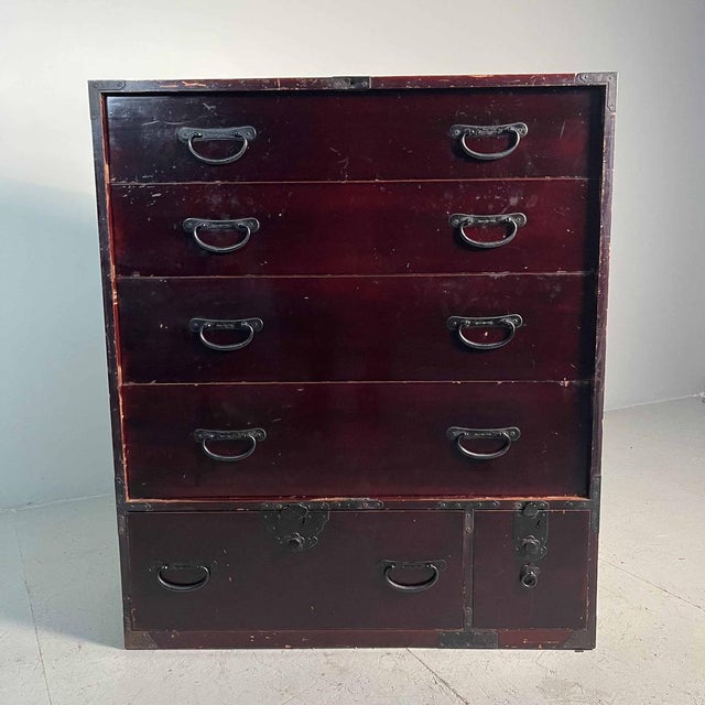 Meiji Era Tansu Sendai Isho-Dansu Chest, Japan, Late 19th Century For Sale - Image 17 of 17