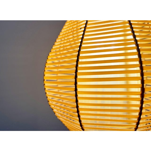 Beige Mid-Century Tripod Table Lamp, 1960s For Sale - Image 8 of 18