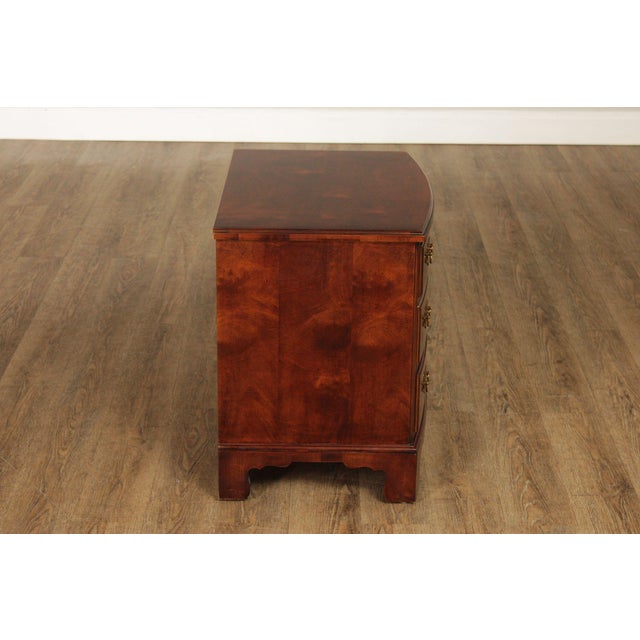 Henredon Aston Court Pair Of Mahogany Nightstands For Sale - Image 14 of 18