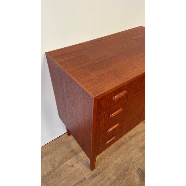 Mid-Century Danish Teak Chest of 4 Drawers, Scandinavia, 1960s For Sale - Image 15 of 18