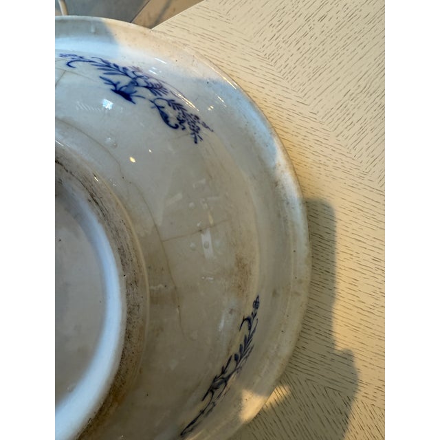 Late 19th Century Villeroy & Boch Dresden Blue Onion Basin Bowl For Sale - Image 12 of 13