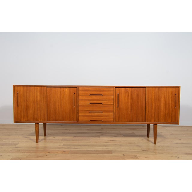 Nils Jonsson Mid-Century Teak Sideboard by Nils Jonsson for Hugo Troeds, Sweden, 1960s For Sale - Image 4 of 18