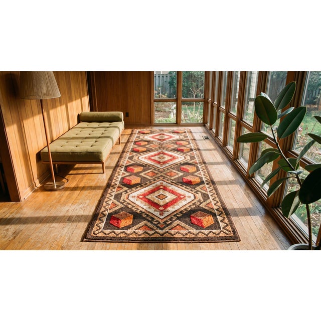 1920s Brown Diamond Folk Art Antique American Hooked Rug 1'10" X 14' Hand Knotted Cotton Wool Carpet For Sale - Image 13 of 14