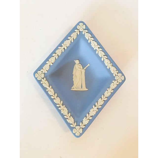 1950s 1960s Wedgwood Blue Jasperware Diamond Trinket Dish, Cream on Wedgewood Blue For Sale - Image 5 of 5