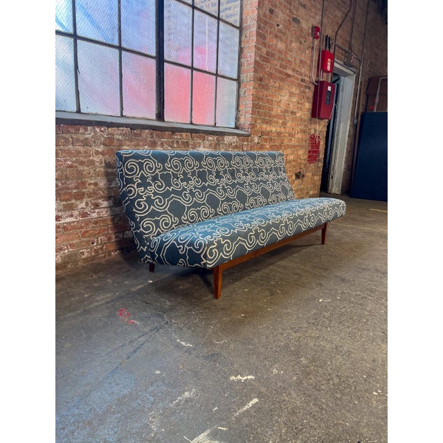 Mid-Century Modern Mid 20th Century Model 250 Armless Sofa Attributed to Jen Risom For Sale - Image 3 of 8