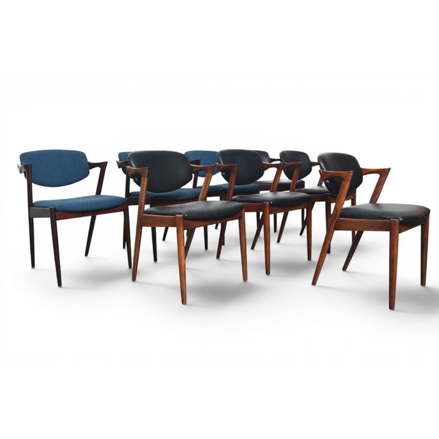 Mid-Century Modern Set of Eight Attributed to Kai Kristiansen Model 42 Dining Chairs in Rosewood For Sale - Image 3 of 12