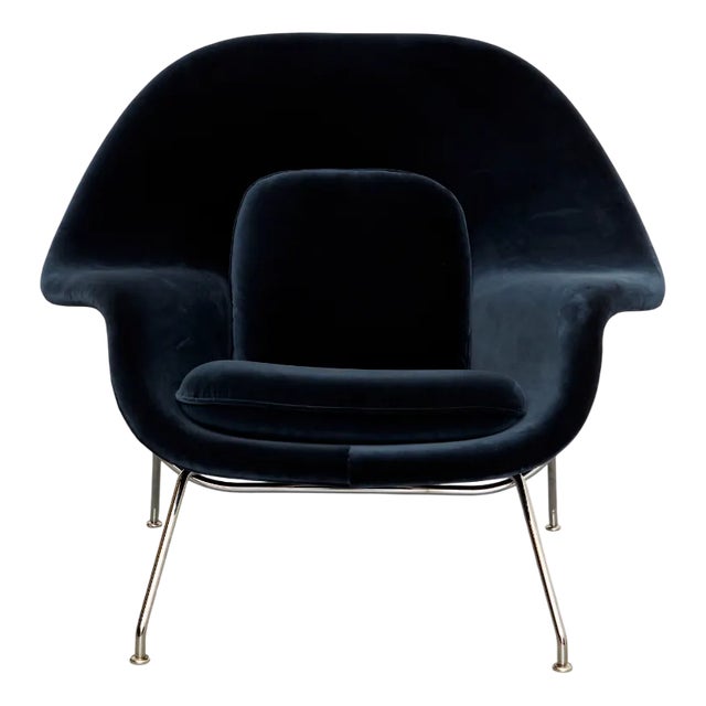 Womb Chair by Eero Saarinen for Knoll International For Sale