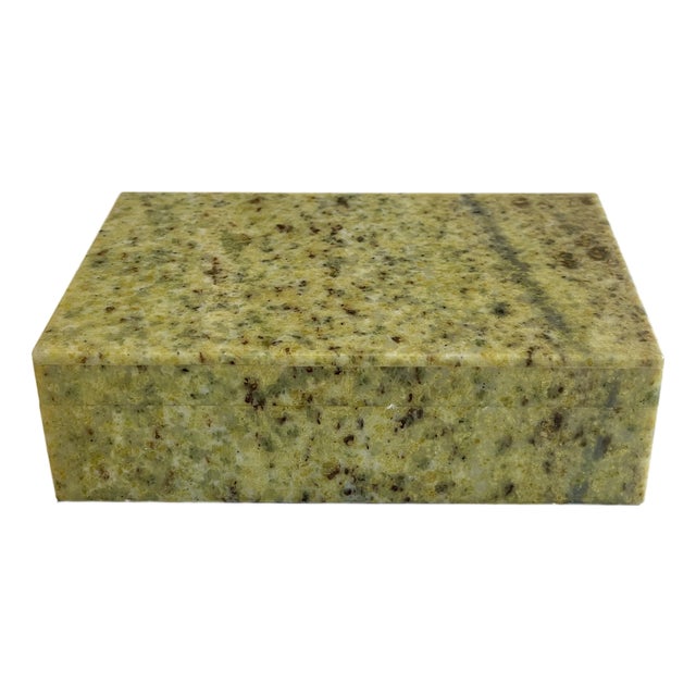 Handcrafted Noble Serpentine Casket from Pizzo Tremogge in Valmalenco, 1970 For Sale