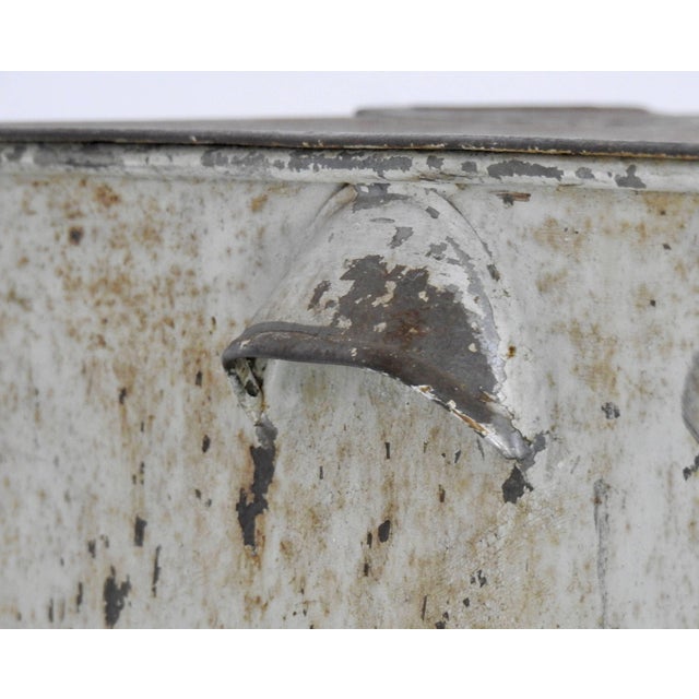 White 20th Century French Non Pareil Metal Ice Box For Sale - Image 8 of 9
