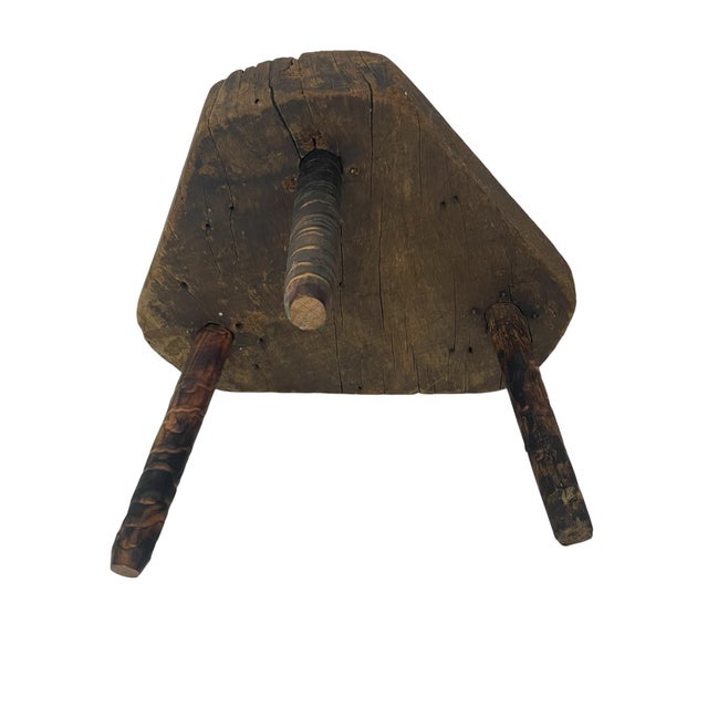 Early 20th Century Primitive Hand-Worn Wooden Milking Stool For Sale In Cincinnati - Image 6 of 12