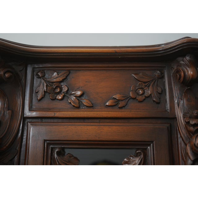 French Rococo Carved Walnut Curio Display Cabinet Vitrine For Sale - Image 16 of 18