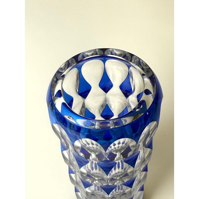 Art Deco Blue Overlay Cut Crystal Vase by Carl Meltzer for Haida, 1915 For Sale - Image 13 of 18